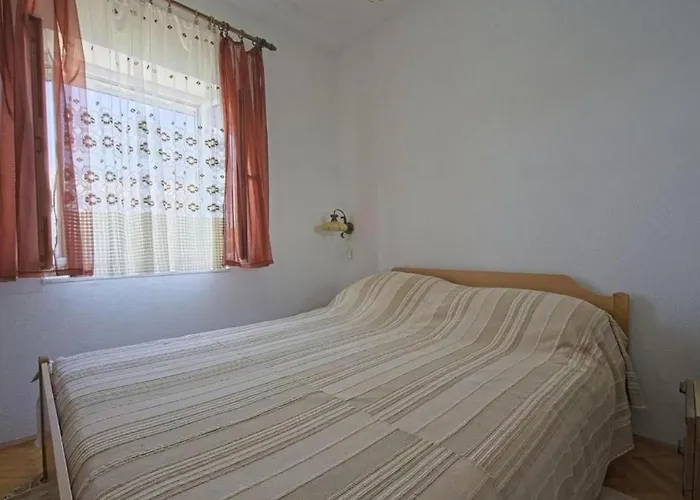 Lucija بوستيرا