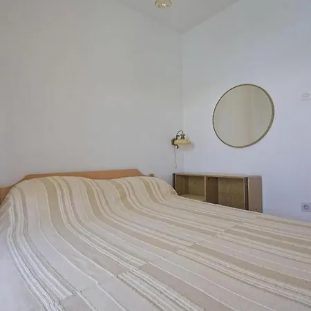 Lucija Apartman *