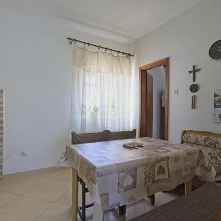 Apartman Lucija