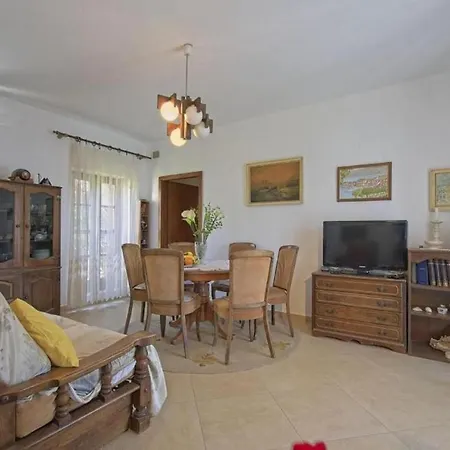 Apartman Lucija